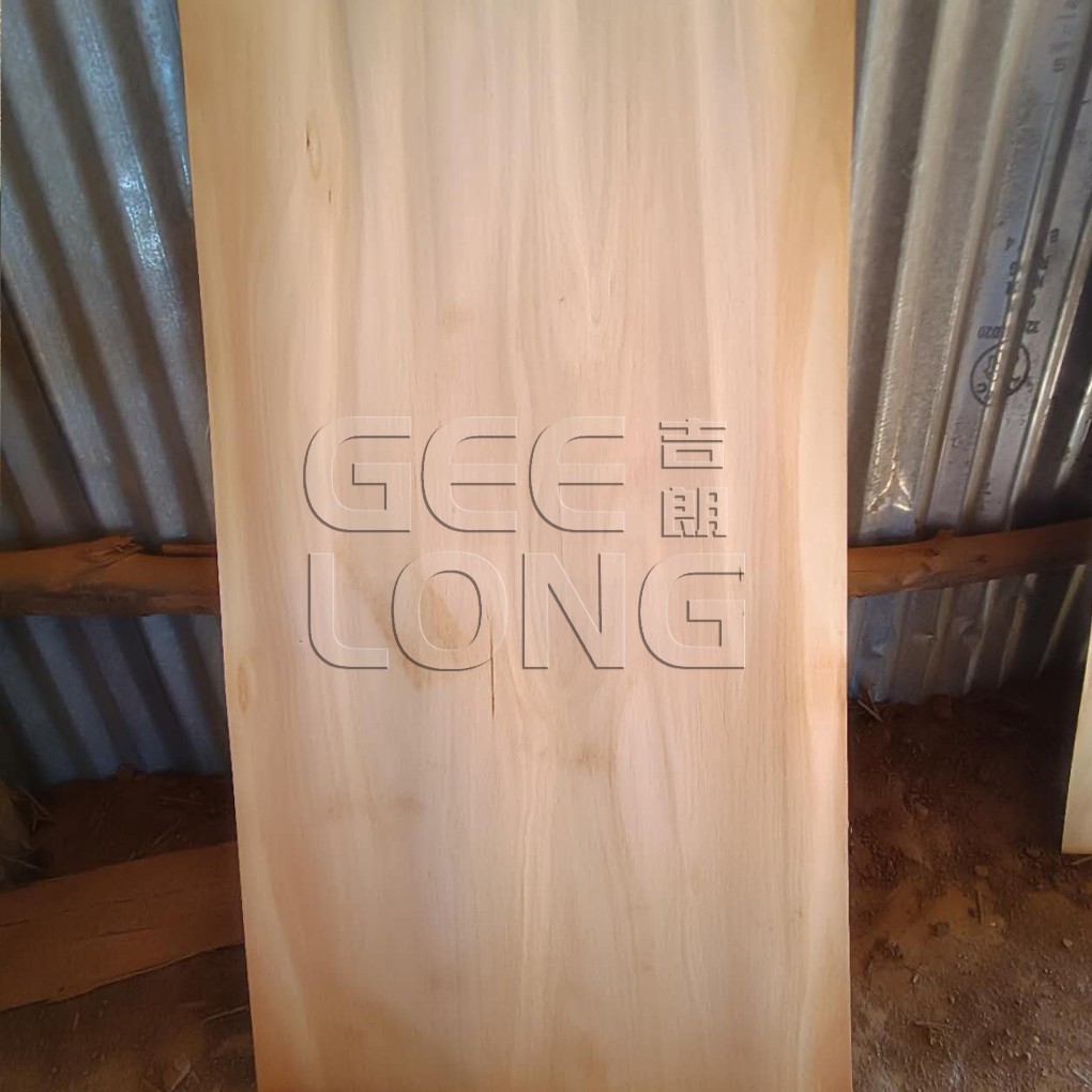 Africa Eucalyptus Veneer 1.7mm, 1.8mm, 2.2mm Grade A for sell