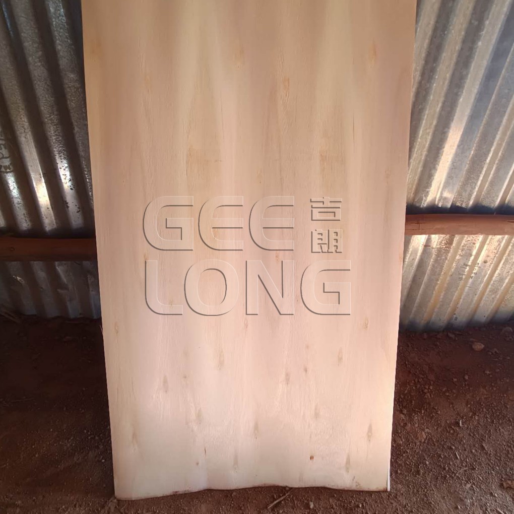 Africa Eucalyptus Veneer 1.7mm, 1.8mm, 2.2mm Grade A for sell